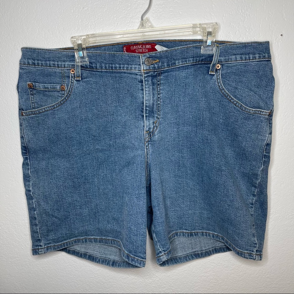 Vintage Levi’s Classic Fit Jean Shorts 18W